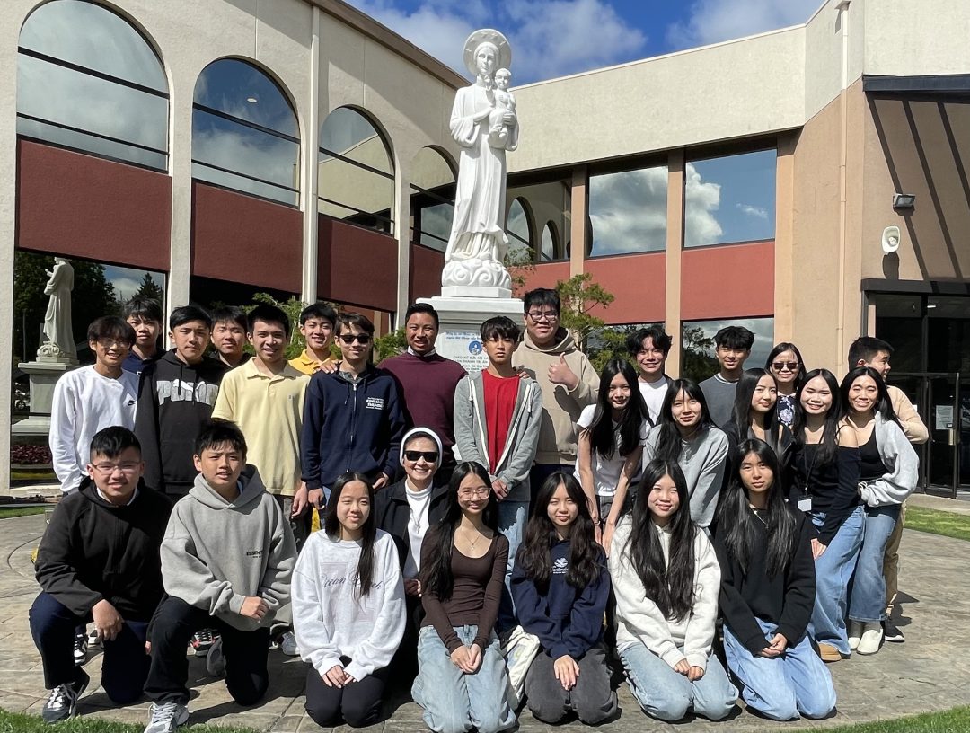 A group picture of a Sunday school class.